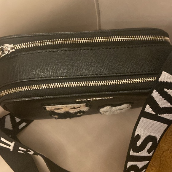 Karl Lagerfeld crossbody bag. - Picture 3 of 8